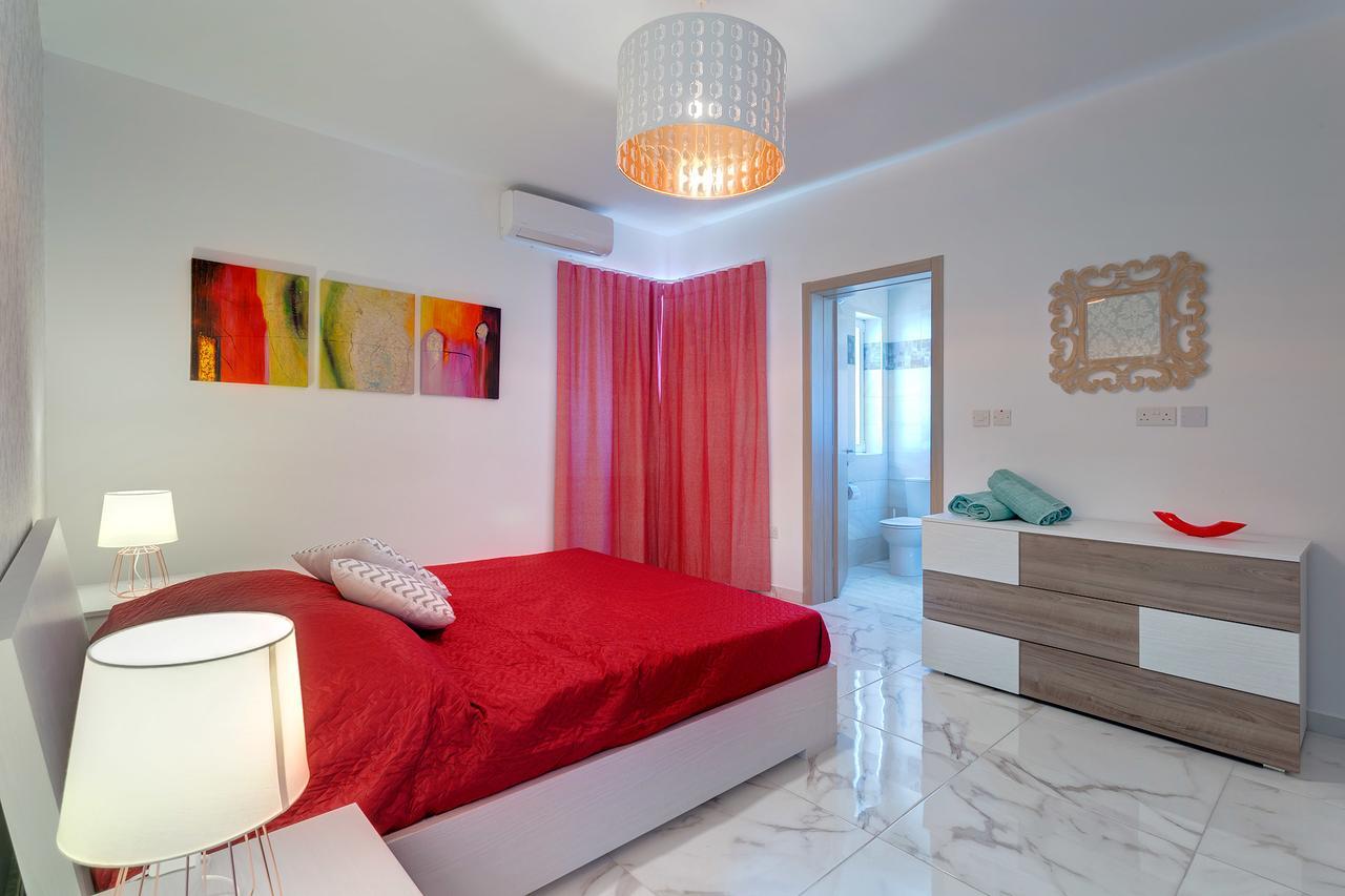 Marvelous 2 Bedroom Apartment By The Sea Кавра Екстериор снимка